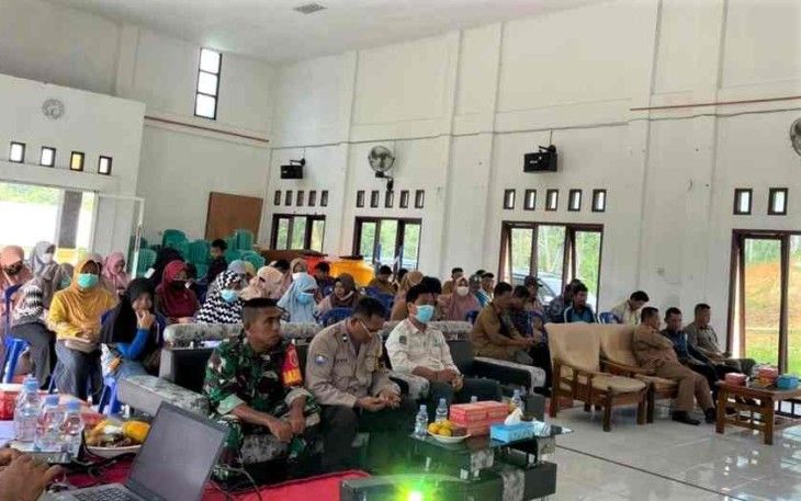Sertu Edyson saat menghadiri musrembangdes