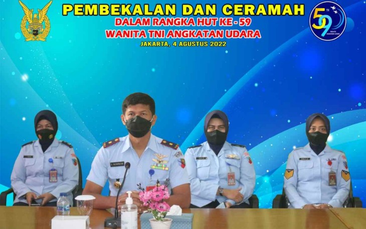 Danlanud saat mendampingi Wara Lanud Sugiri Sukani pembekalan secara virtual 