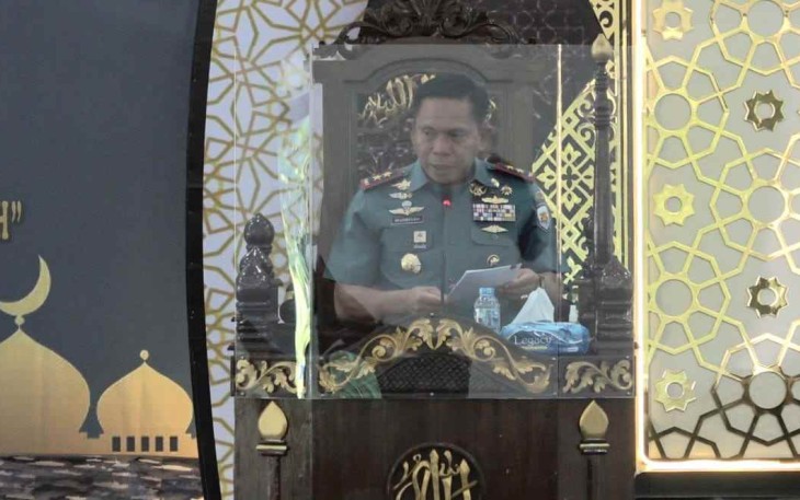 Pangkoarmada III Laksamana Muda TNI Irvansyah saat memberikan sambutan peringati tahun baru Islam di Masjid Baiturrahman 