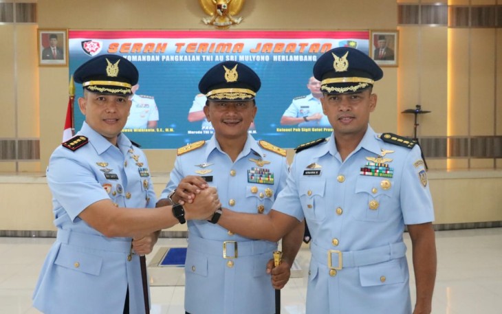 Pangkoopsud I foto bersama saat sertijab Danlanud Sri Mulyono Herlambang di Jakarta 