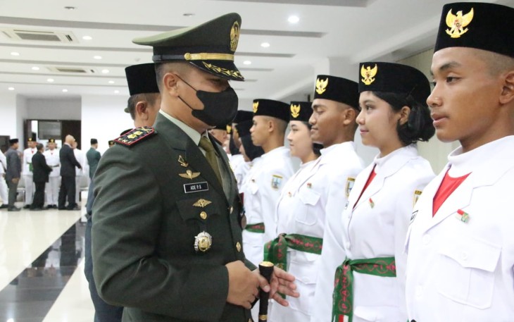Pengukuhan pasukan Paskibra Kota Salatiga