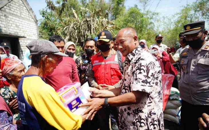 Pemkab Pati berikan bantuan kepada korban kebakaran