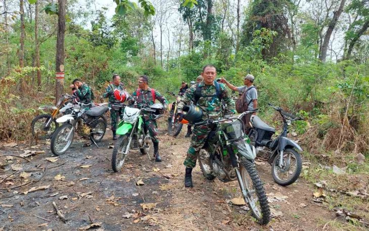 Dandim 0803/Madiun Letkol Inf Meina Helmi saat tinjau lokasi rawan Karhutla 