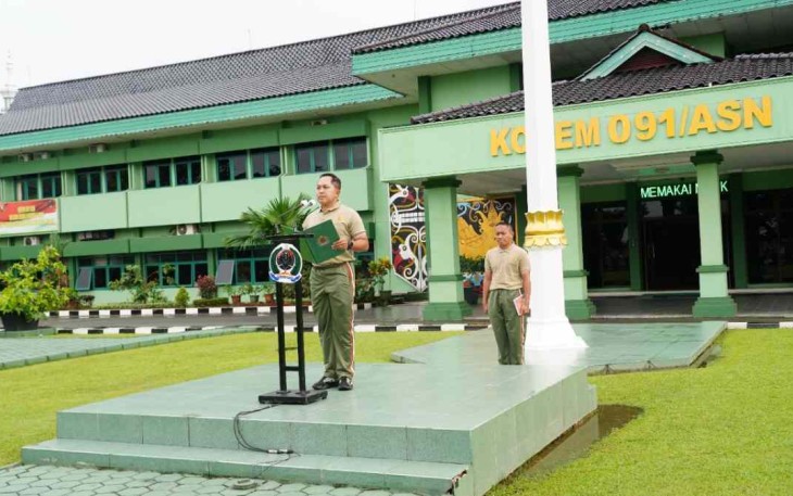 Kasrem 091/ASN saat membacakan amanat Menpora