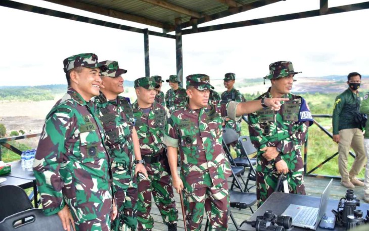 Pangdam VI/Mlw saat meninjau UST Tingkat Kompi Terintegrasi