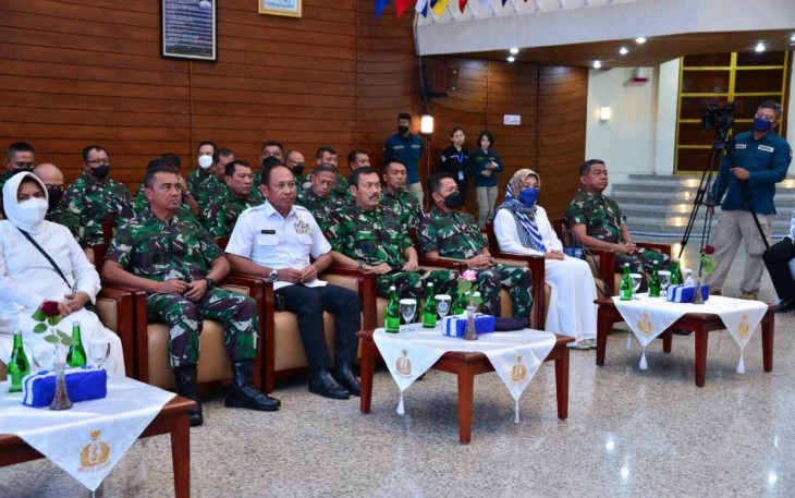 Pelepasan jamaah umroh TNI AL di Jakarta 