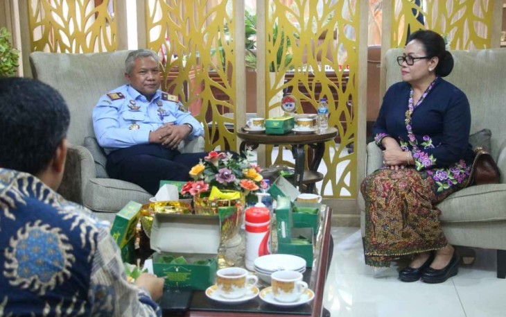 Tejo Harwanto saat menerima audensi Ketua Pengurus Ikatan Notaris Indonesia Wilayah Banten. Senin (3/10)