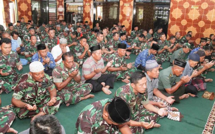 Doa bersama prajurit Kodim 0806/Trenggalek 