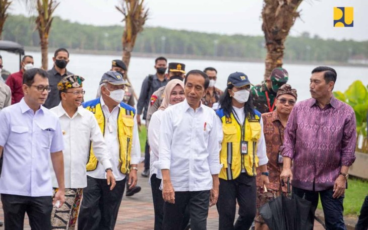 Menteri Basuki dampingi presiden Jokowi tinjau persiapan infrastruktur jelang KTT G20 di Bali. Kamis (6/10)