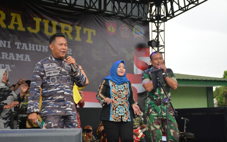 Panggung prajurit Korem 073/Mkt dalam rangka HUT TNI 