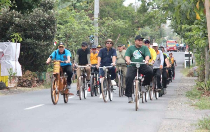Ngontel Sepeda Tua Bareng Forkopimda Rembang. Minggu (9/10)