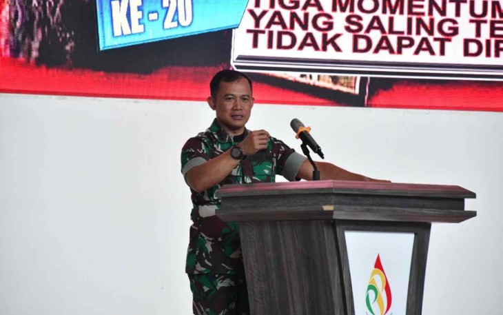 Danrem 081/DSJ Kolonel Inf Deni Rejeki memberikan kuliah umum di di PPI Madiun