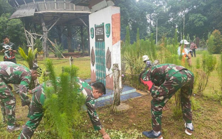 Karya bakti Satgas Pamtas Yonif 645/Gty