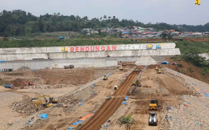 Ilustrasi pembangunan bendungan Ciawi