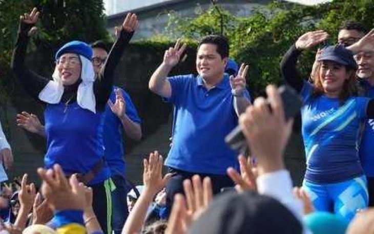 Erick Thohir saat senam massal di Cibubur Jakarta Timur, Minggu (23/10)