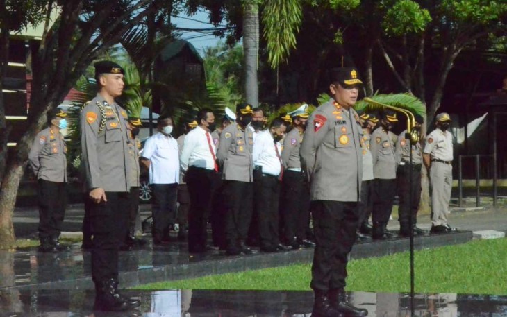 Kapolda Gorontalo Irjen Pol Helmy Santika saat memberikan arahan anggotanya