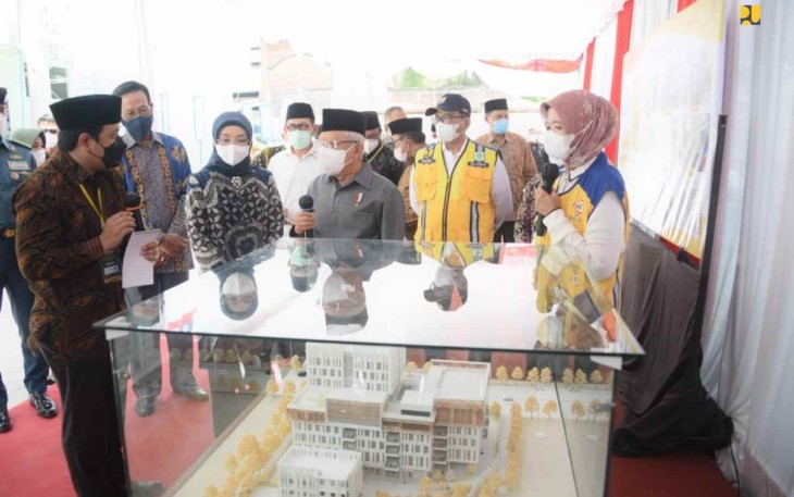 Wapres RI KH Ma'ruf Amin meninjau pembangunan Universitas Nahdatul Ulama di Yogyakarta 