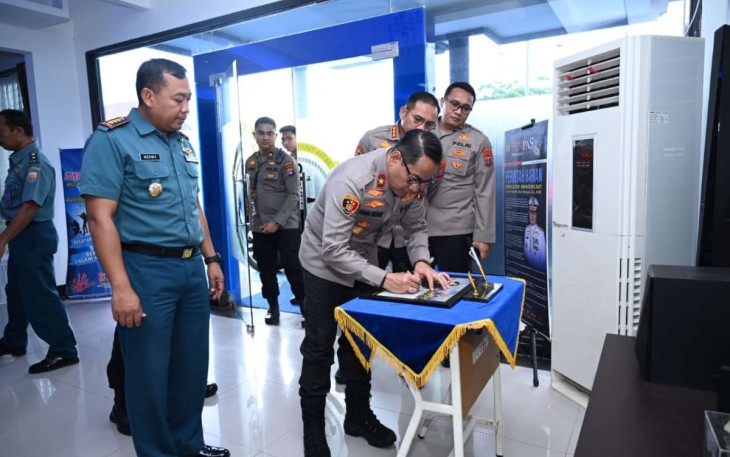Kapolda Kalsel Brigjen Pol Andi Rian Djajadi saat silaturahmi bersama Danlanal Banjarmasin 