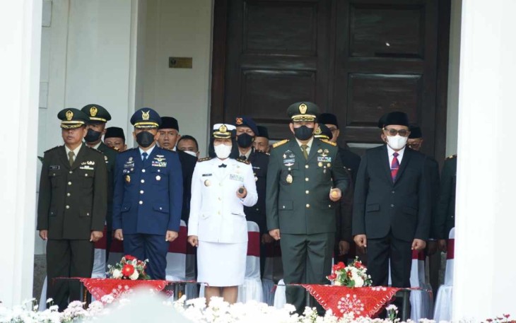 Pangdiv 2 Kostrad Mayjen TNI Syafrial saat upacara hari Sumpah Pemuda Ke-94 