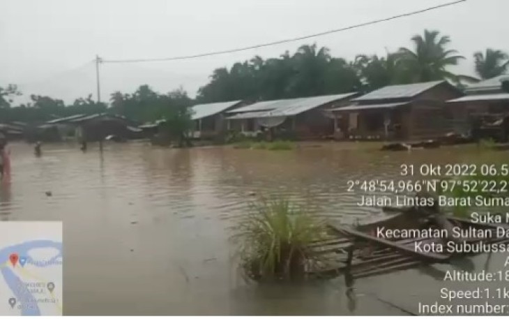 Kondisi banjir yang terjadi di Kota Subulussalam, Provinsi Aceh pada Senin (31/10)