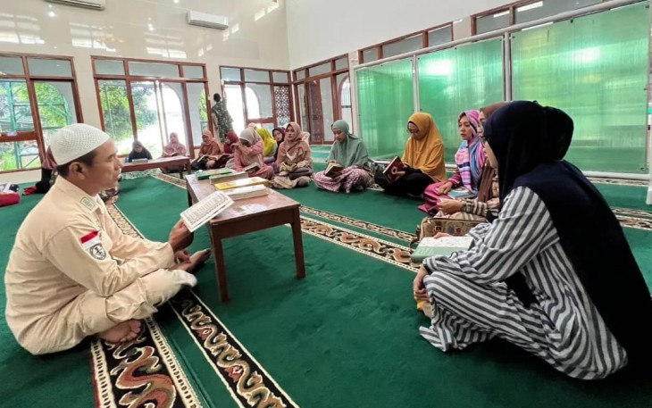 Ngaji bareng Ketua Persit KCK Koorcab Rem 081 PD V Brawijaya