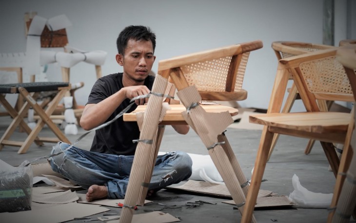 Kursi Kulit CV Krudut Solo