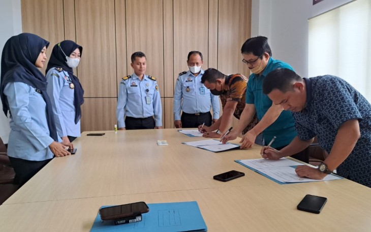 3 OBH saat Tandatangan Kontrak Adendum