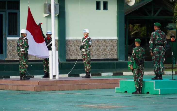 Upacara bendera 17-an Korem 181/PVT