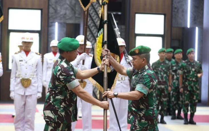 Pangdam I/BB saat menerima Satuan Baru Resimen Arhanud 2/Sisingamangaraja