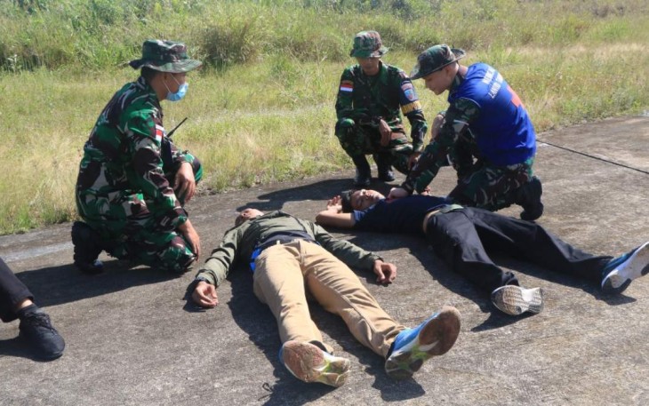 Latihan crash team personel lanud Anang Busra. Kamis (1/12)