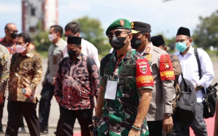 Pangdam Hasanuddin Mayjen TNI Dr. Totok Imam Santoso dampingi kegiatan Wapres RI KH Ma'ruf Amin di Sulsel, Sabtu (3/12)
