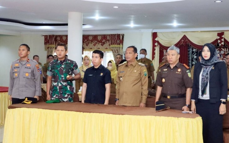 Dandim 1001/HSU-BLG Letkol Inf Dhuwi Hendradjaja saat menghadiri sertijab PJ Bupati HSU. Senin (5/12)