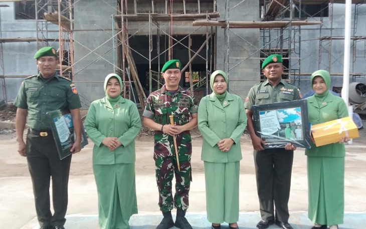 Dandim 0720/Rembang Letkol Czi Parlindungan Simanjuntak bersama anggota pindah satuan dan MPP, Senin (5/12)