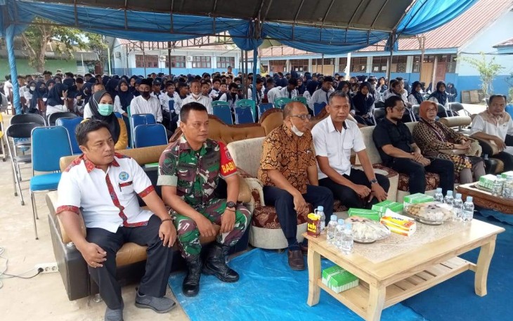 Serka Sumarno saat menghadiri launching Sekolah Bersinar