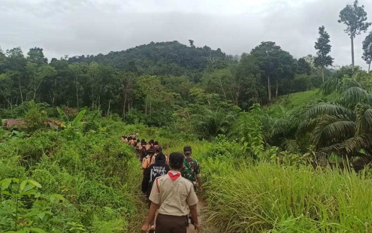 Jelajahi alam terbuka bersama Pramuka di Perbatasan 