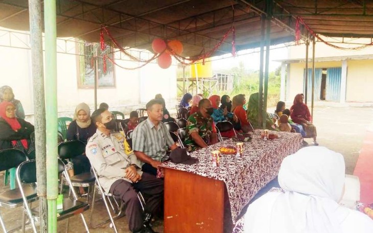 Peringatan Hari Ibu di wilayah binaan 