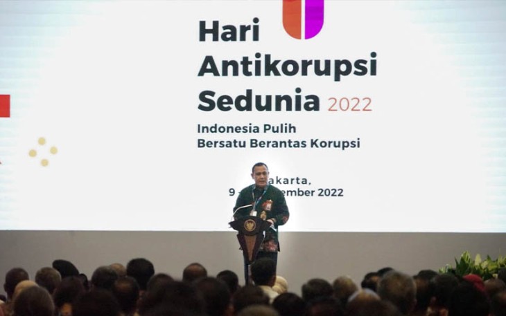 Ketua KPK Firli Bahuri saat memberikan sambutan dalam acara puncak Hari Antikorupsi Sedunia (Hakordia) 2022 digelar di Jakarta, Jumat (9/12).