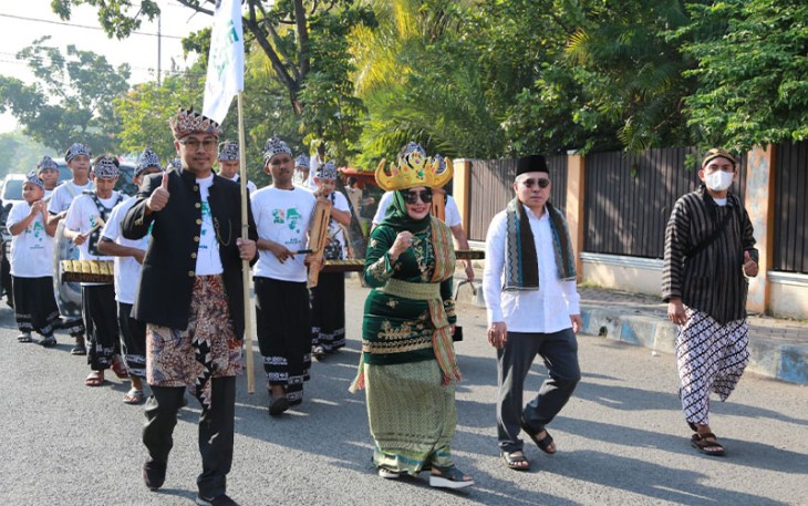 DPW PKB Jatim saat gelar Karnaval Pakaian Tradisional