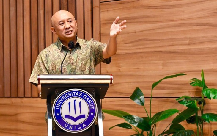 MenKopUKM Teten Masduki dalam acara Peresmian Gedung Fakultas Kewirausahaan Universitas Garut, Jawa Barat, Sabtu (8/10)