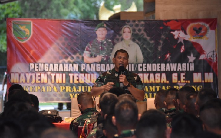 Pangdam XVII/Cenderawasih Kunjungi Pos Satgas Pamtas RI-PNG Yonif 123/Rajawali