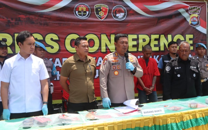 Polres Cilegon Polda Banten saat Press Conference, Senin (03/10/2022).