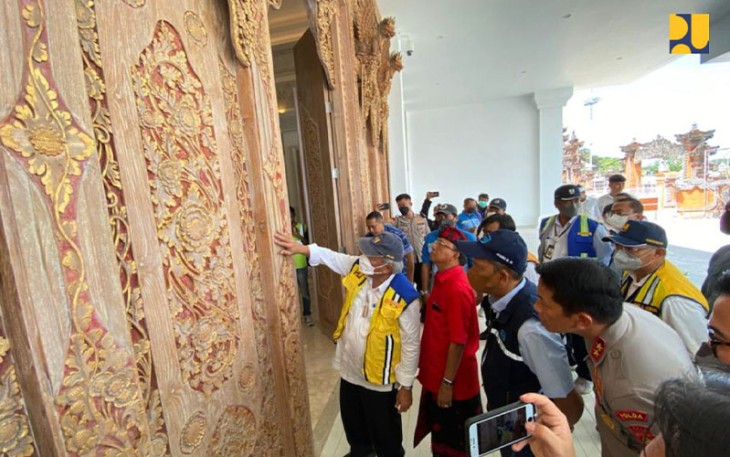 Menteri PUPR saat tinjau Terminal VVIP Bandara I Gusti Ngurah Rai 