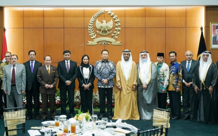 Bamsoet saat bertemu para duta besar dari 24 negara OKI, di MPR RI, Jakarta, Senin (19/9/22).