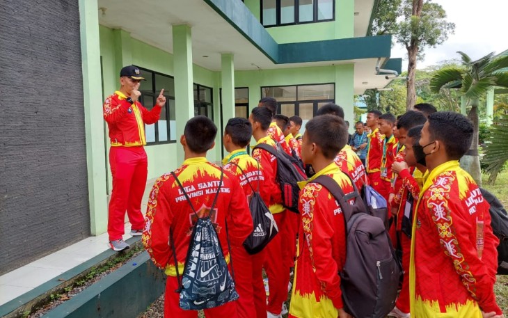 Dandim saat Berikan Motivasi Tim Hidayatul Insan FC