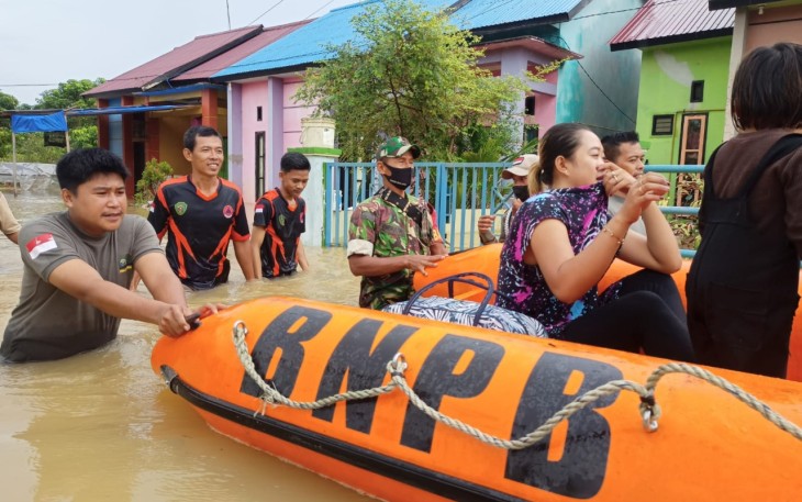 Proses evakuasi pasca banjir