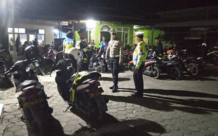 Barang bukti ratusan kendaraan bermotor yang berhasil diamankan Satlantas Polres Blora dalam razia knalpot brong di kota Cepu.