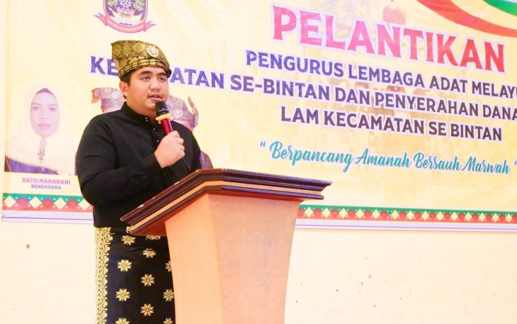 Bupati Bintan Roby Kurniawan SPWK saat memberikan sambutan
