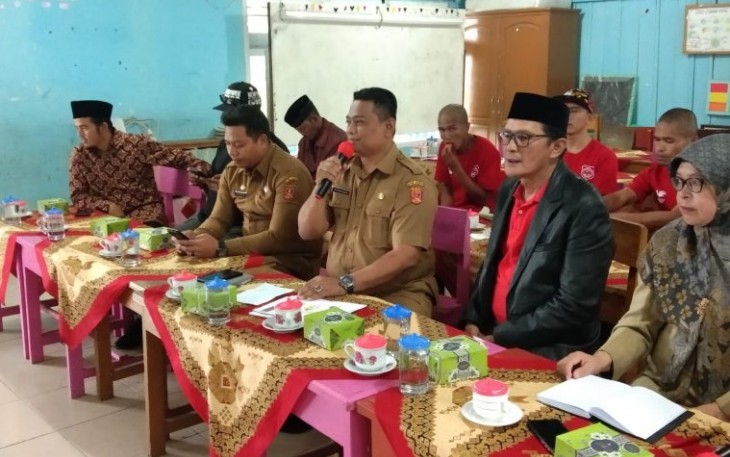 Kepala Kesbangpol Agam Budi Perwira Negara, menyampaikan pentingnya peran dan perhatian semua pihak, terutama orangtua dalam mengantisipasi potensi dan ancaman Nafza pada lingkungan keluarga dan generasi muda yang saat ini semakin massif dan menakutkan.
