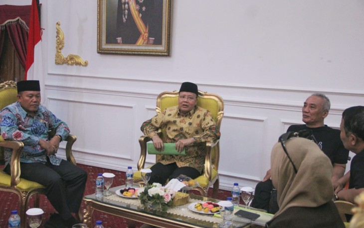 Gubernur Rohidin saat terima audiensi Panitia Golden Talent Bengkulu Tahun 2022, di Gedung Daerah Balai Raya Semarak Bengkulu, Kamis (13/10). 