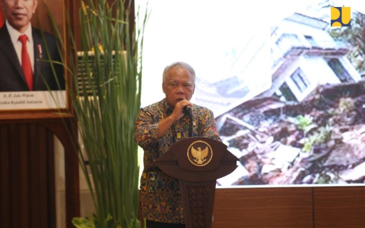 Menteri Basuki pada Pembukaan Pelatihan Pendampingan Teknis Rehabilitasi dan Rekonstruksi Pasca Bencana Gempa di Cianjur, Rabu (14/12) di Auditorium Kementerian PUPR.